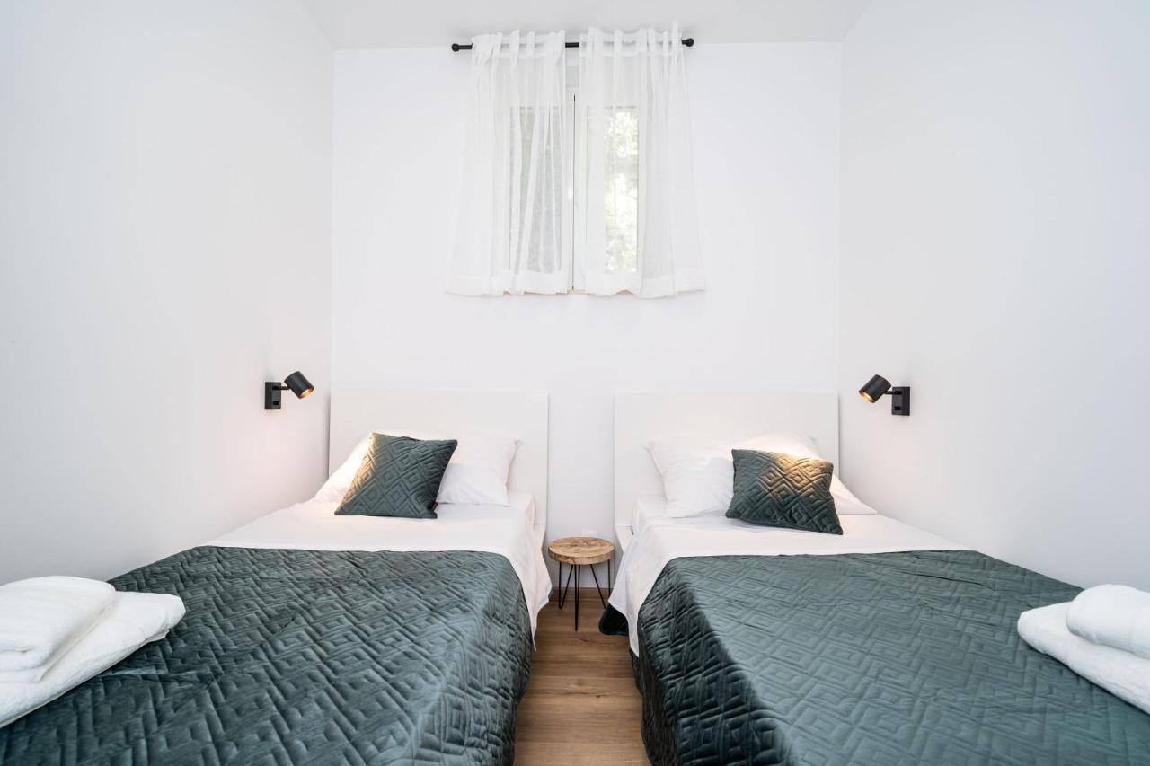 Apartments Nina & Paula - Apartment Nina Štikovica 외부 사진